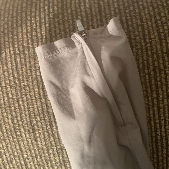 Good condition Men’s XS Gymshark pants with little hole - Picture 4 of 5